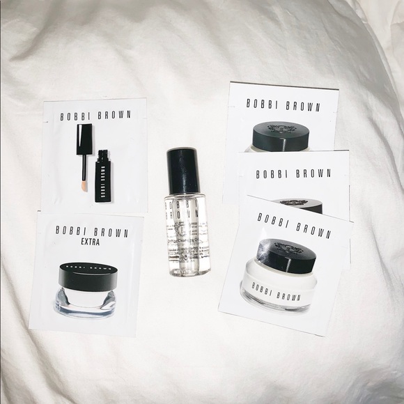 Bobbi Brown travel set - Picture 1 of 1